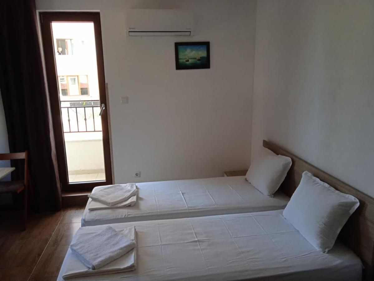 Flora Beach Apartaments Burgas by Eksteriør bilde